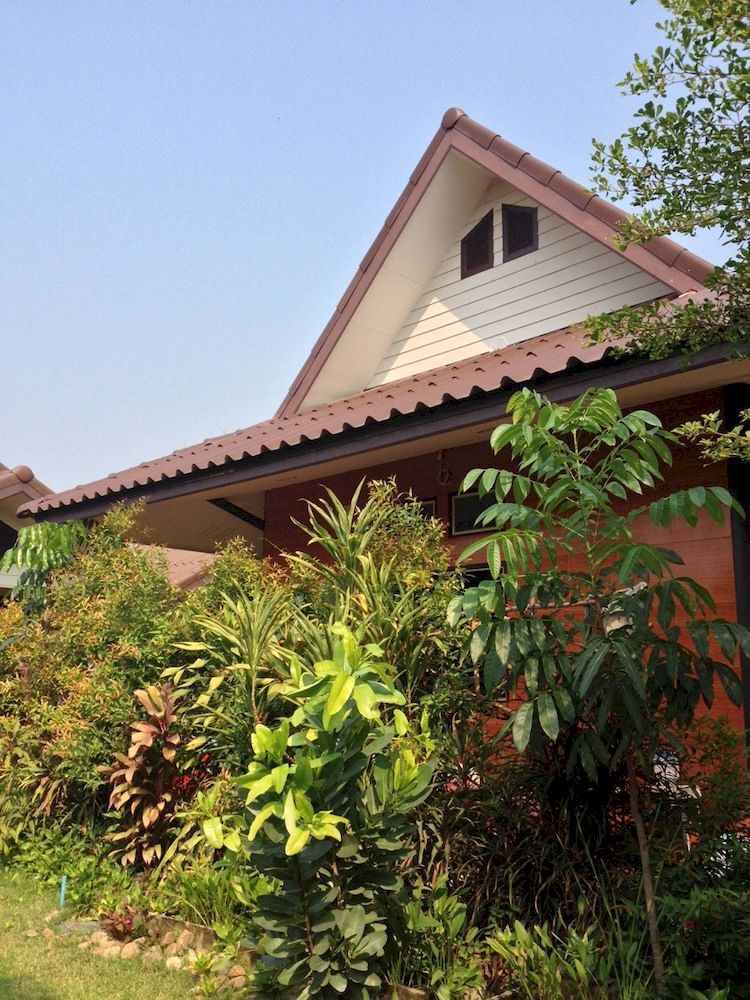 Jim Guesthouse Kanchanaburi Exterior photo