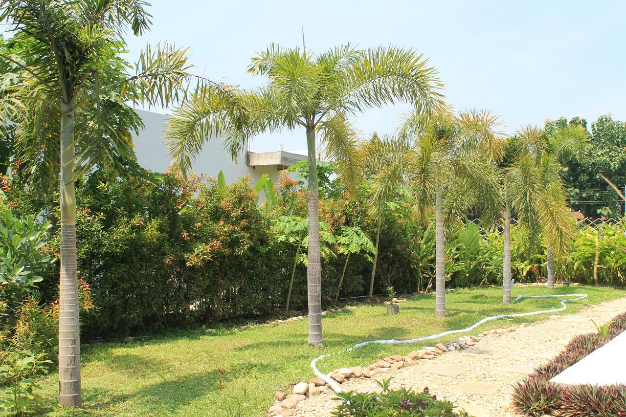 Jim Guesthouse Kanchanaburi Exterior photo